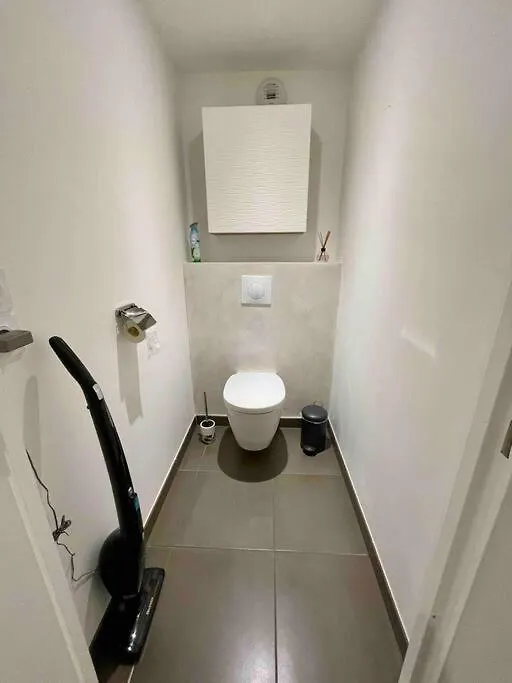 Superbe Appartement, Piscine, Vue Mer Et Montagnes Antibes 0*,  France