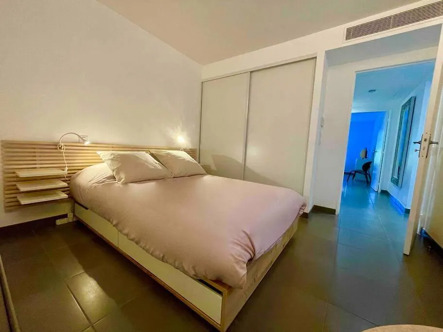 Superbe Appartement, Piscine, Vue Mer Et Montagnes Antibes France