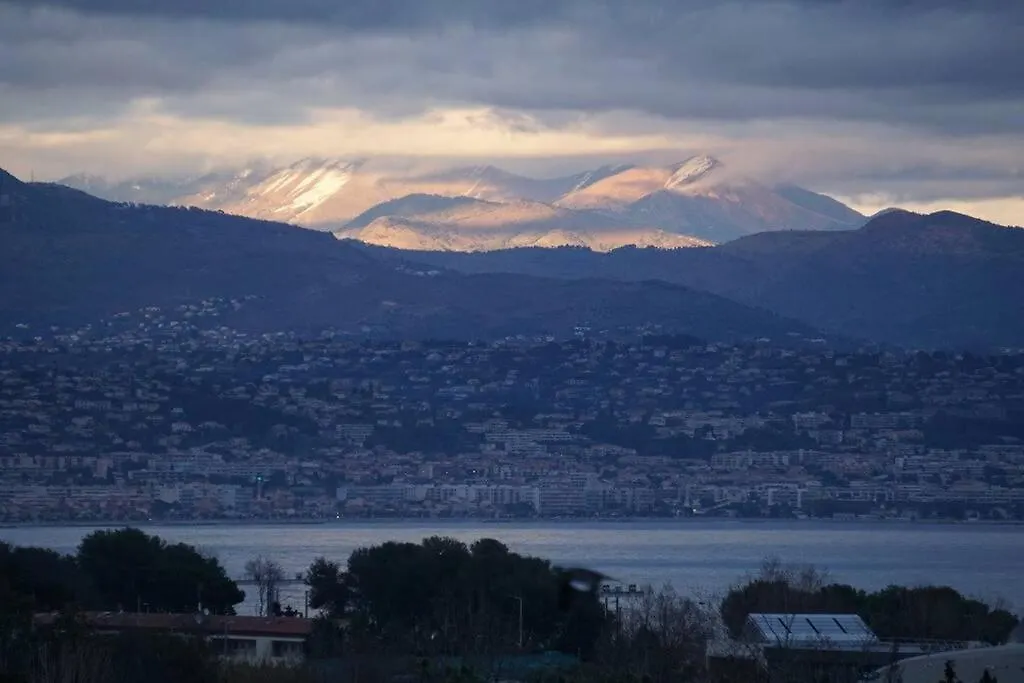 Superbe Appartement, Piscine, Vue Mer Et Montagnes Antibes 0*,